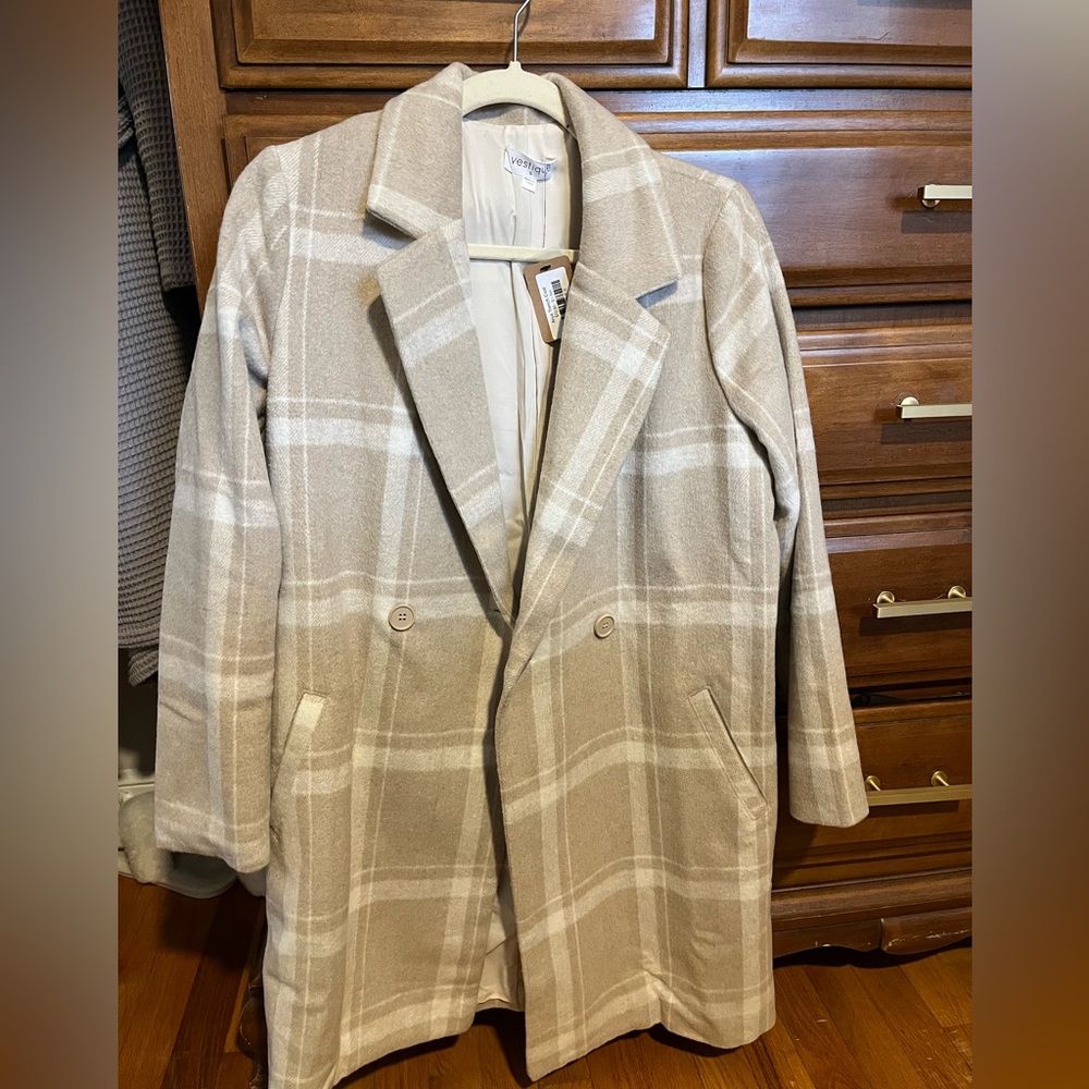 Vestique plaid coat new!!